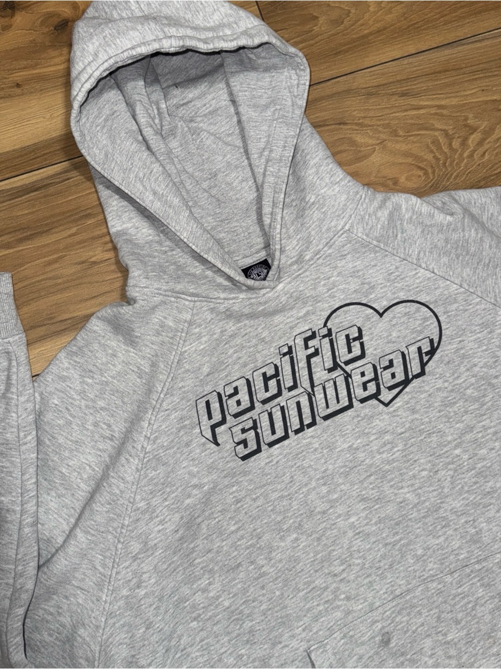 Pacsun Women’s Oversize Boyfriend Pullover Hoodie Grey M Spell Out Heart *stains